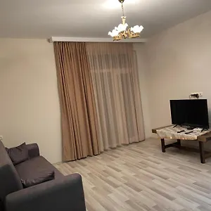 In 1 Апартаменты